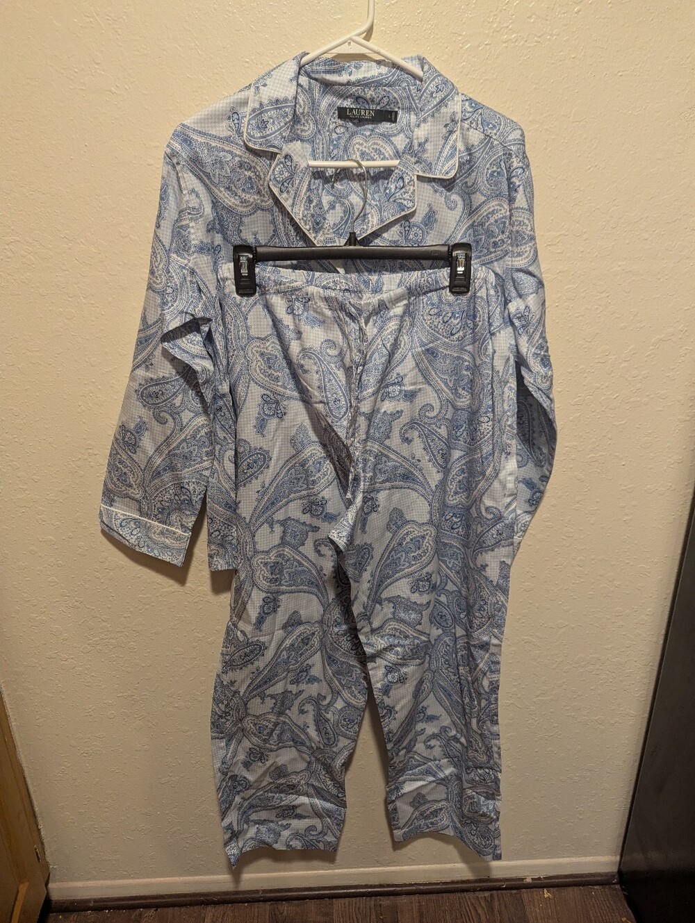 Lauren Ralph Lauren Women's Large Blue Paisley Pajamas Matching Set Embroidered